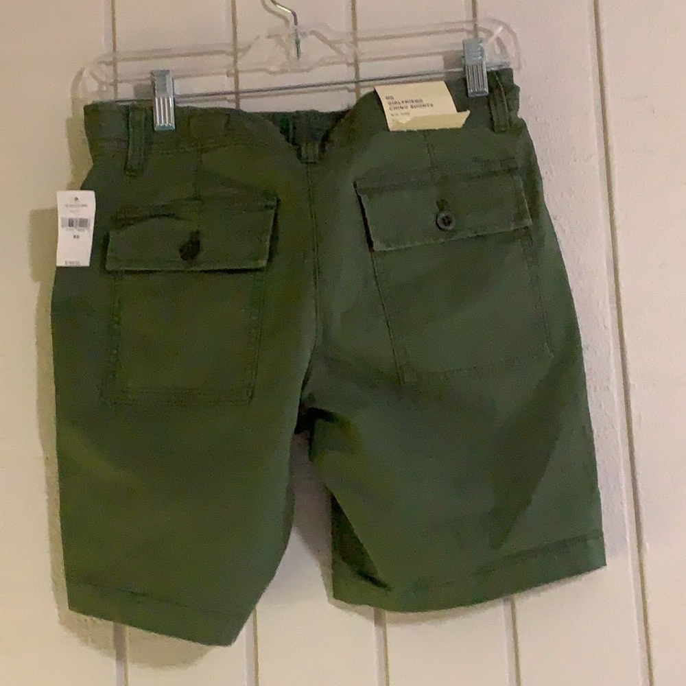 Shorts - Picture 2 of 4